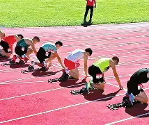  田径小组赛上演强强对话，塞外犀牛队强势横扫西城飞鹰队，多点开花奏效；传控打穿防线-九游体育在线