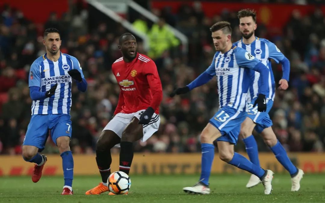 九游娱乐网站平台 -关于瓦伦西亚发布备战花絮，冲刺阶段战术微调，足总杯任务艰巨，训练强度明显提升的信息